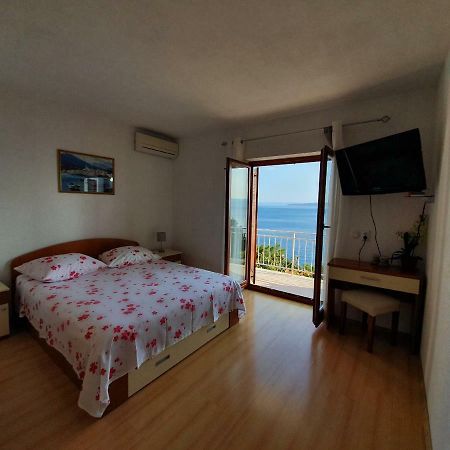 Apartmani Renata Brela Ngoại thất bức ảnh